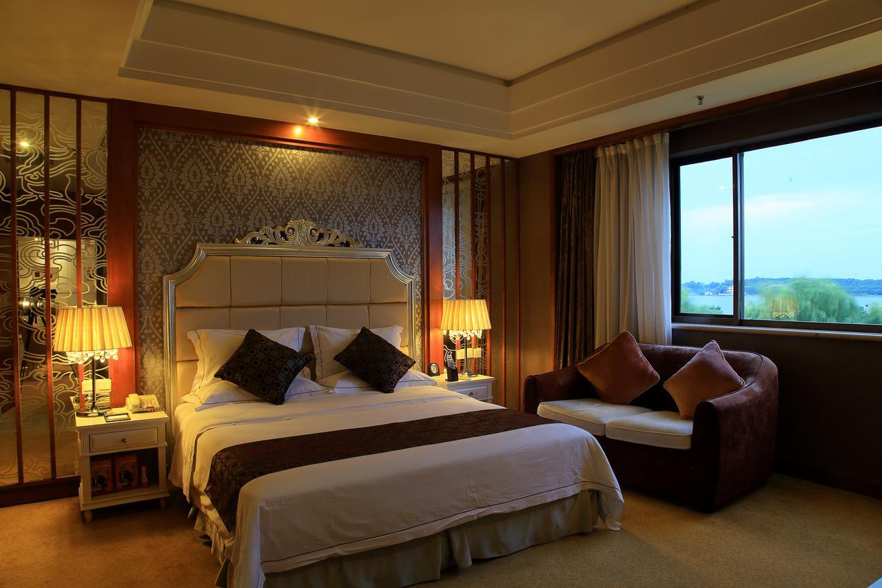 Country Garden Phoenix Hotel Jingmen Exterior foto