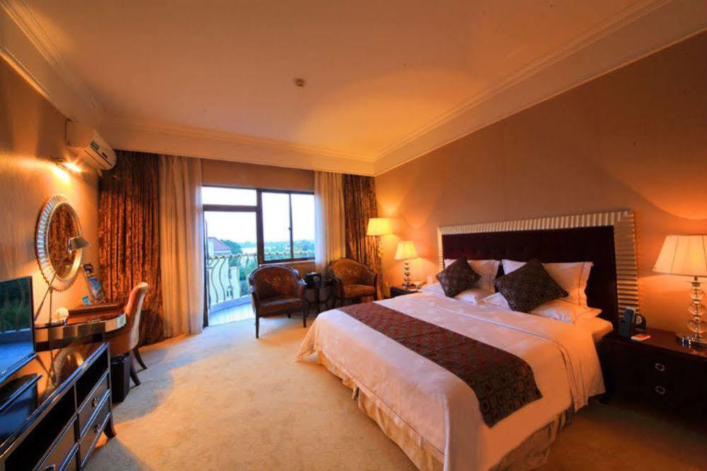 Country Garden Phoenix Hotel Jingmen Exterior foto